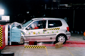 Краш тест VW Polo (2000)